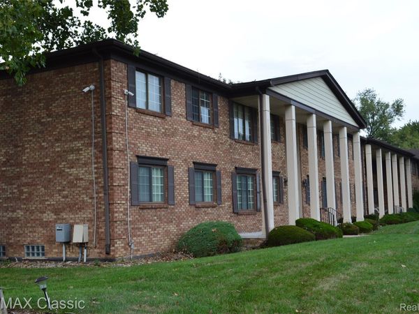 19711 E 8 Mile Road , Unit 69, St Clair Shores, Mi 48080