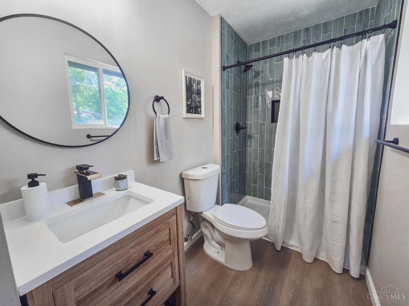 802 Victoria Drive, Franklin, OH 45005 Photo 13