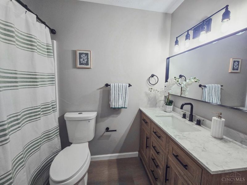 802 Victoria Drive, Franklin, OH 45005 Photo 17