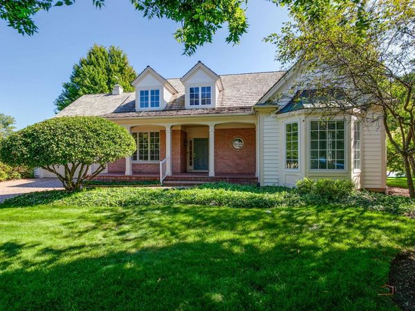 707 S Windsor Court , Lake Forest, IL 60045