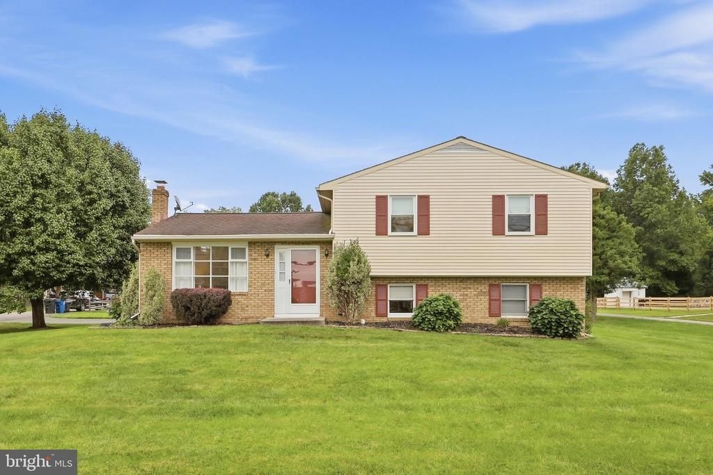 61 STANLEY HAUVER DRIVE, SMITHSBURG, MD 21783