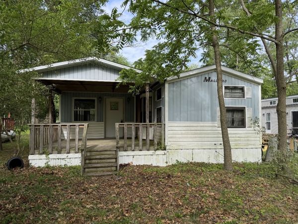 16-160 Woodhaven Lakes , Sublette, IL 61367
