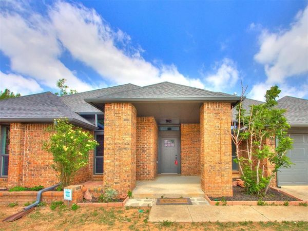 209 Tumbleweed Road, Yukon, OK 73099