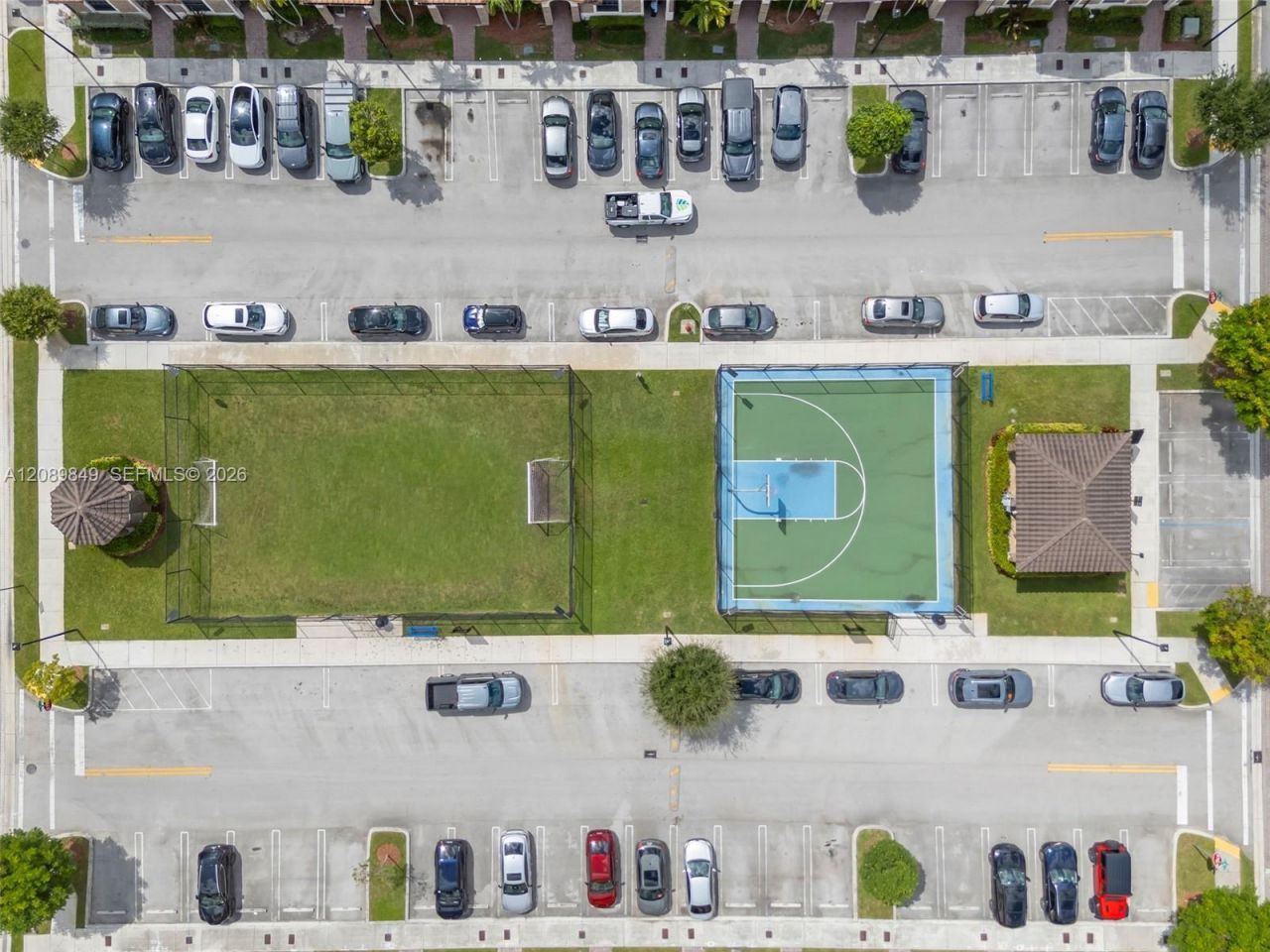 3305 W 93rd Pl , Hialeah, FL 33018 Photo