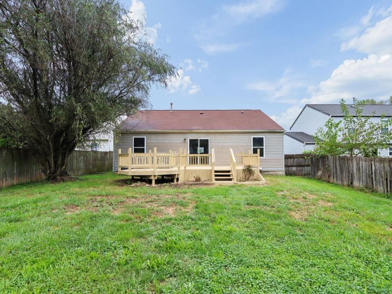 385 Oak Village Drive, Columbus, OH 43207 Photo 38