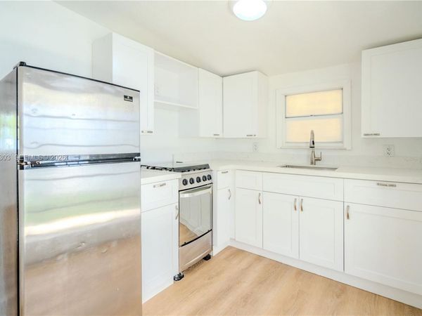 27 SW 55th Ave Rd , Unit R, Miami, FL 33134