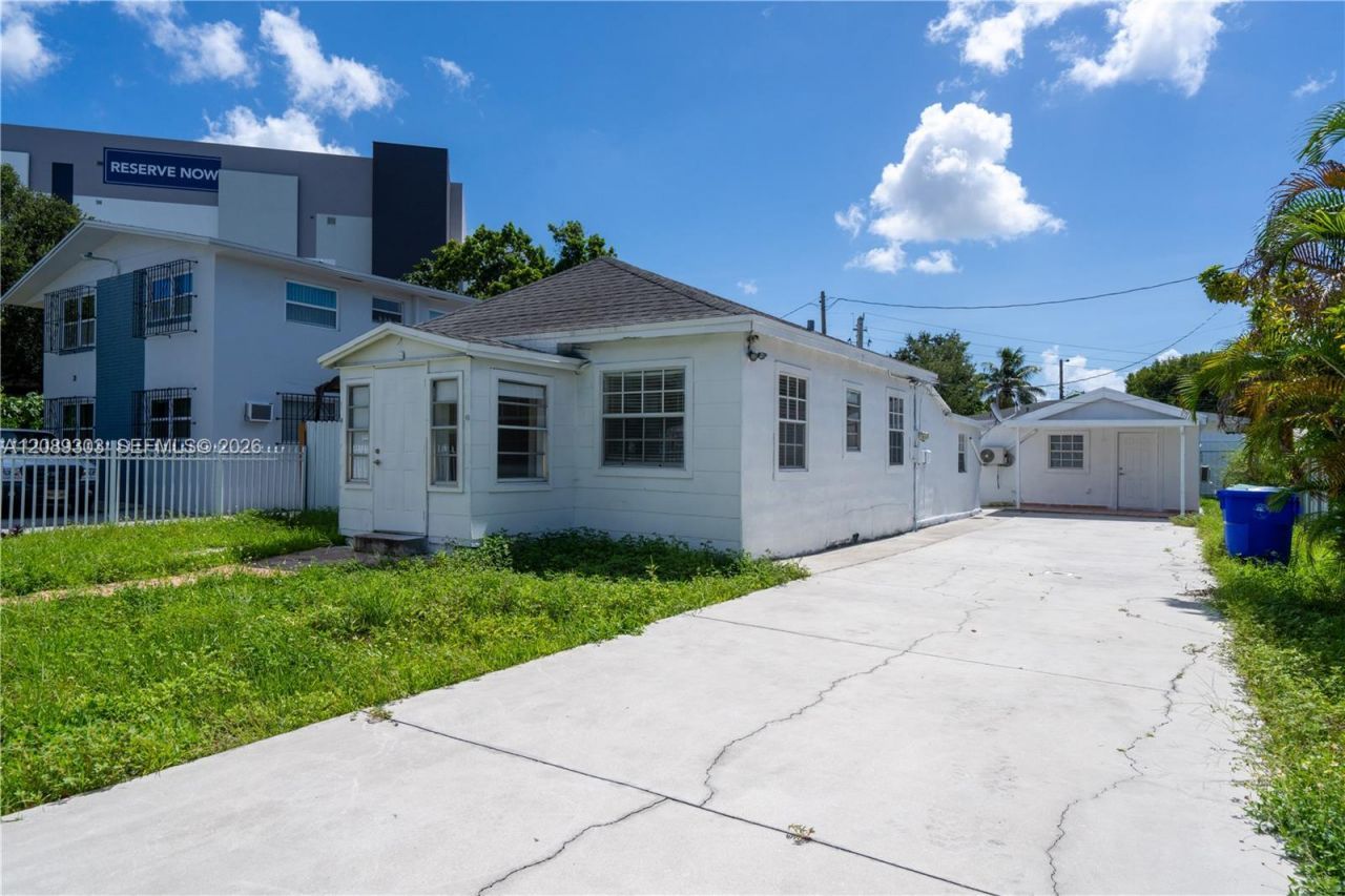 27 SW 55th Ave Rd , Unit R, Miami, FL 33134 Photo
