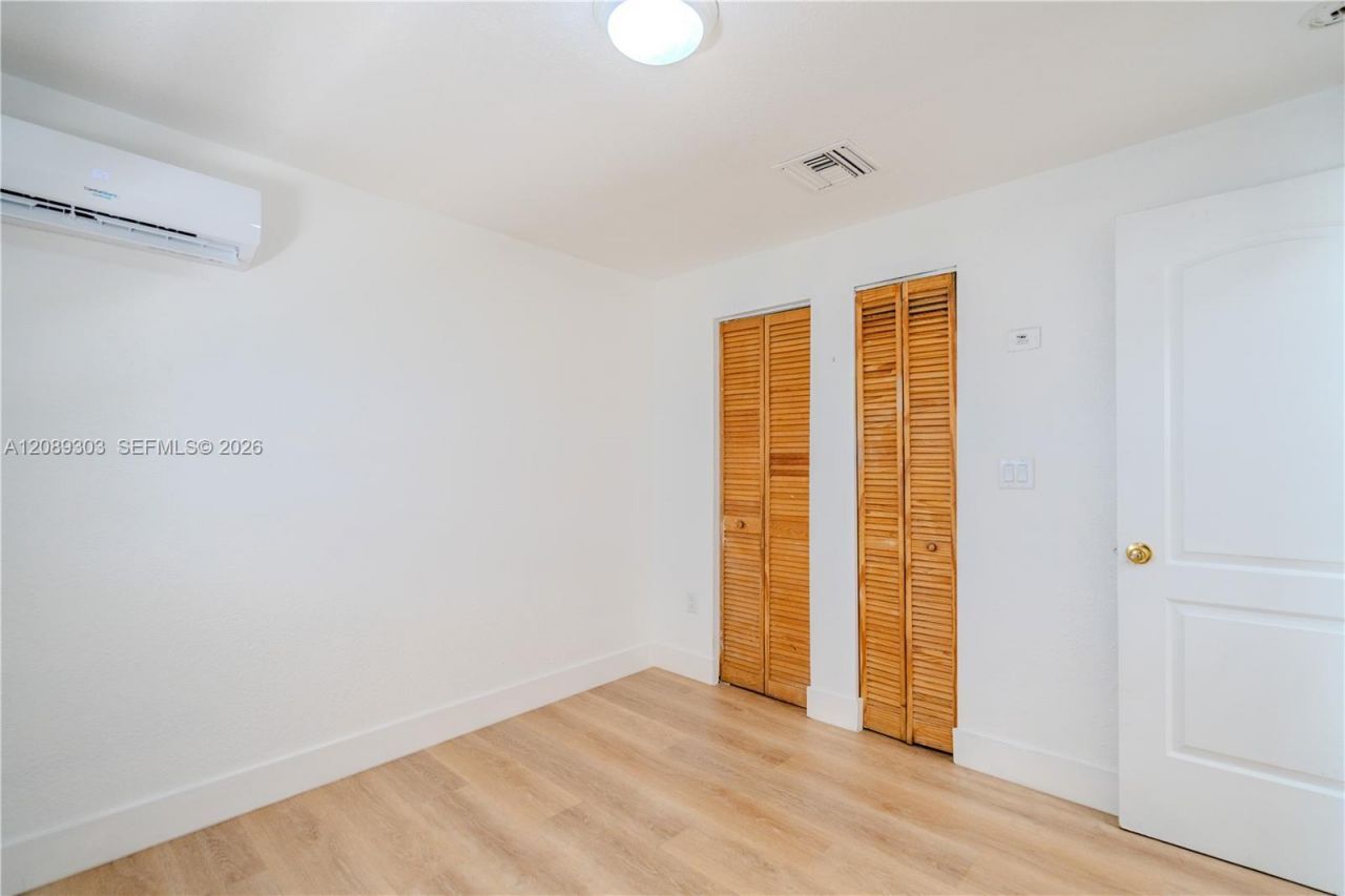 27 SW 55th Ave Rd , Unit R, Miami, FL 33134 Photo