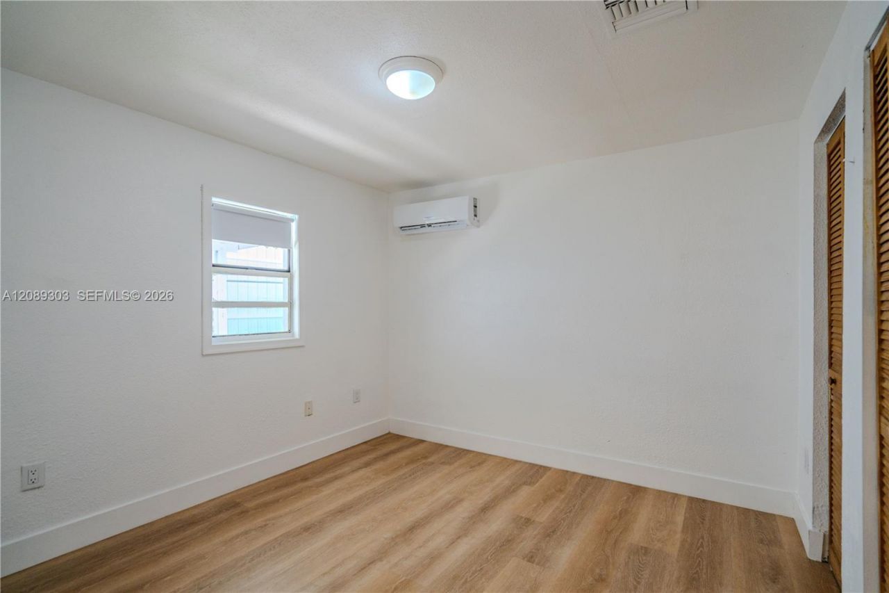 27 SW 55th Ave Rd , Unit R, Miami, FL 33134 Photo