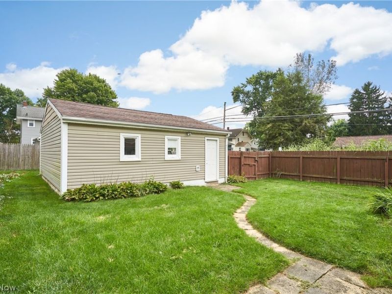 461 Newell Avenue, Akron, OH 44305 Photo 16