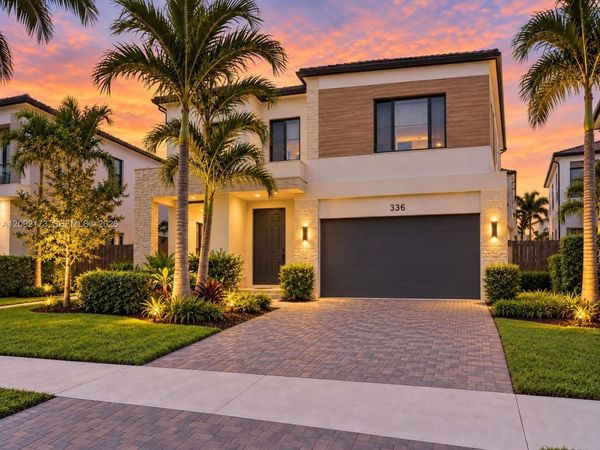 336 NE 210th Way , Miami, FL 33179