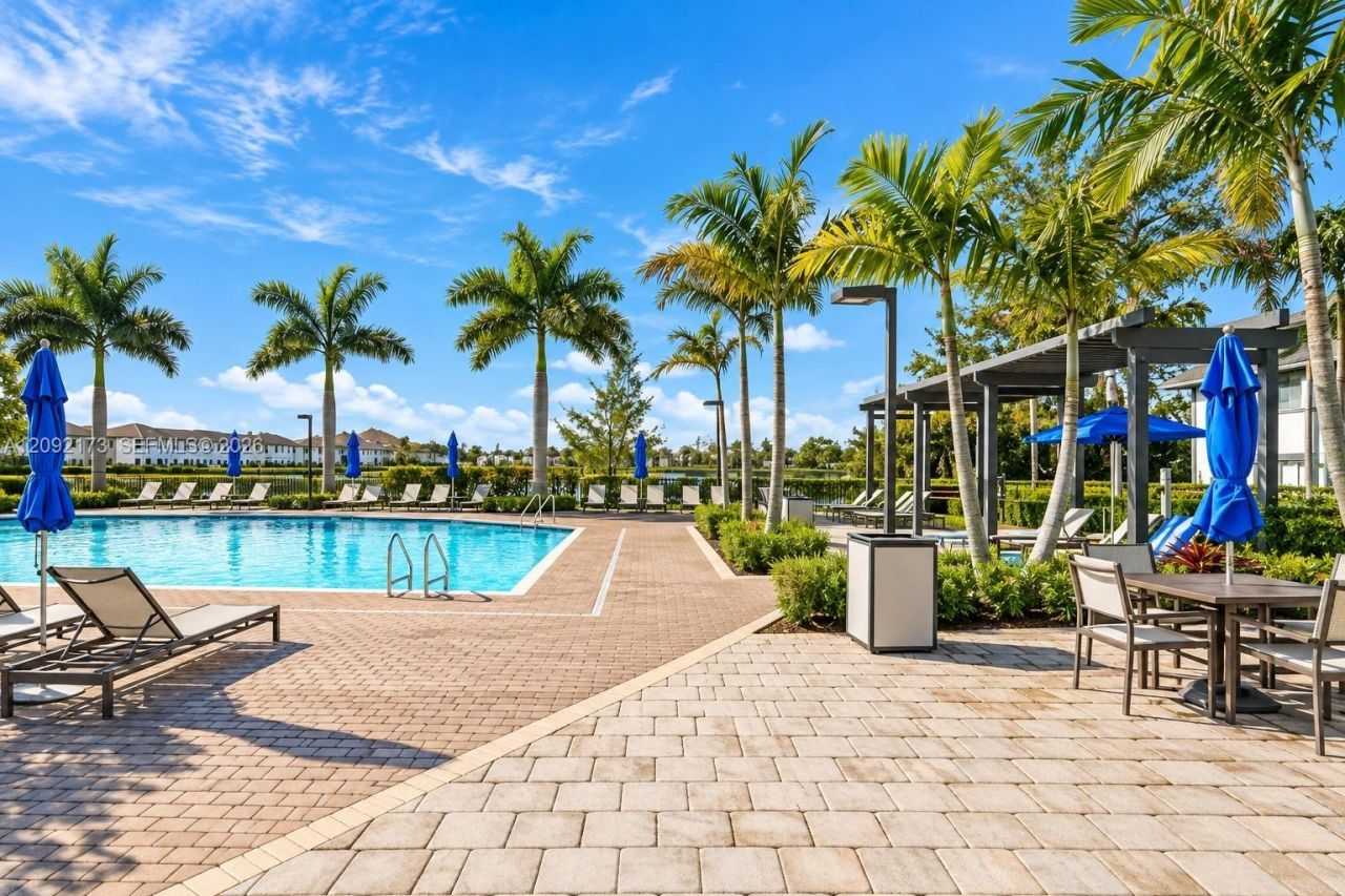 336 NE 210th Way , Miami, FL 33179 Photo