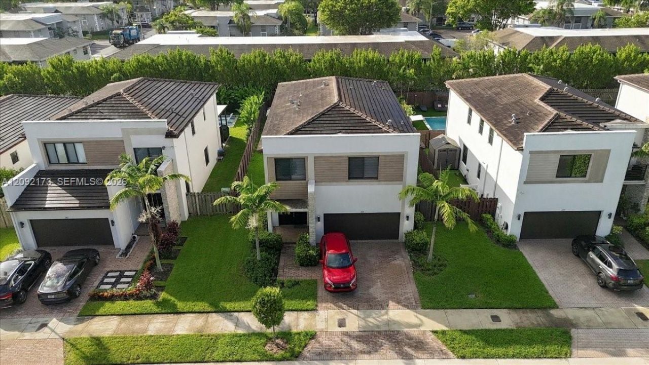 336 NE 210th Way , Miami, FL 33179 Photo