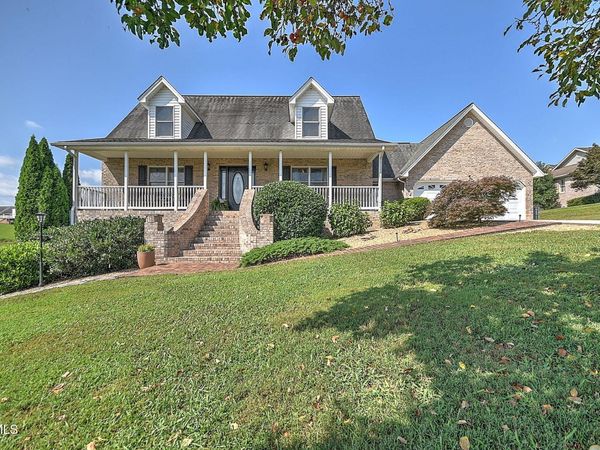 147 Richmond Avenue, Surgoinsville, TN 37873