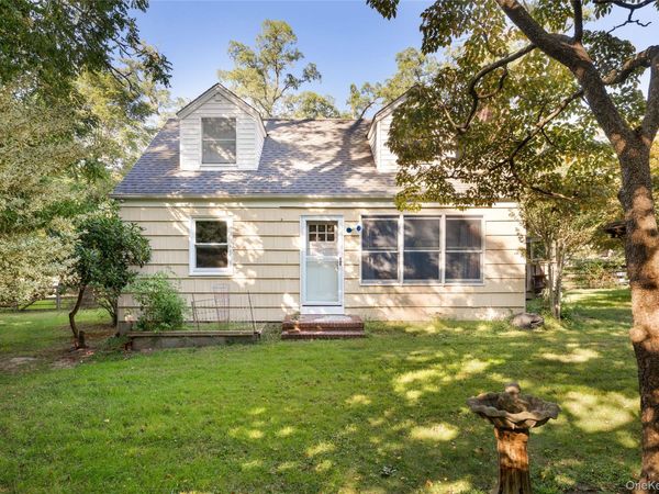 4 Acacia Road, Rocky Point, NY 11778
