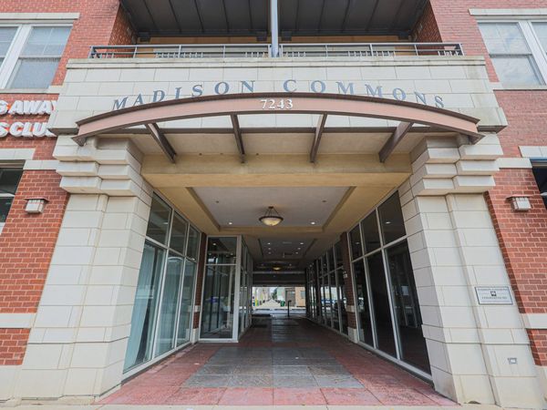 7243 Madison Street , Unit 318, Forest Park, IL 60130