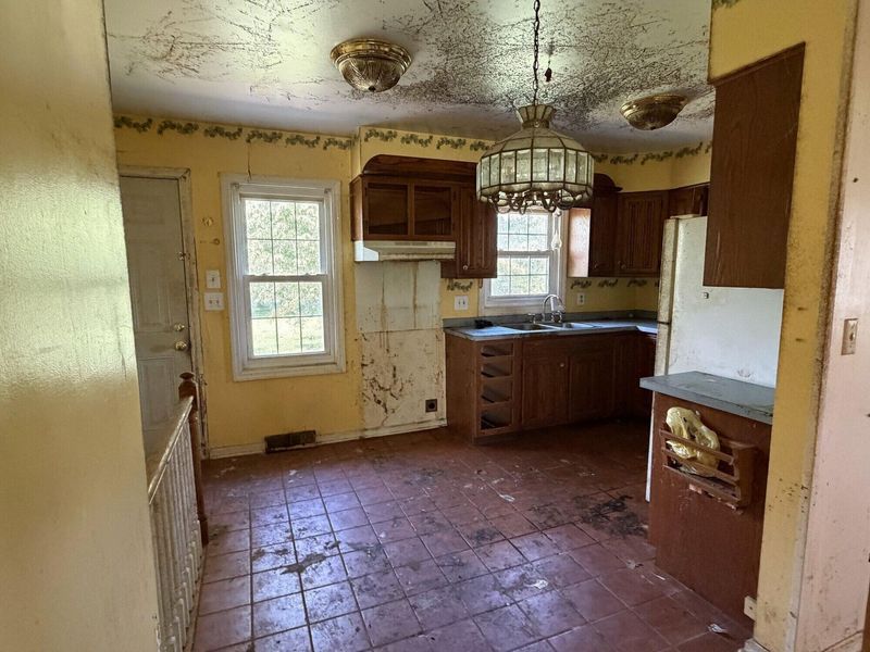 314 Station Street E, Ashville, OH 43103 Photo 25