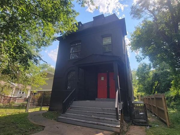 5846 Page Boulevard, St Louis, MO 63112