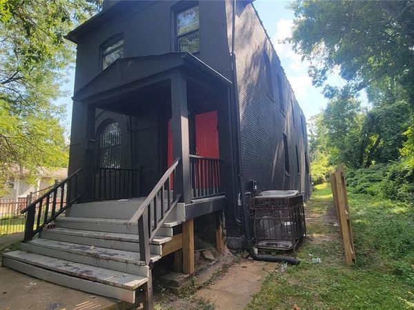 5846 Page Boulevard , St Louis, MO 63112