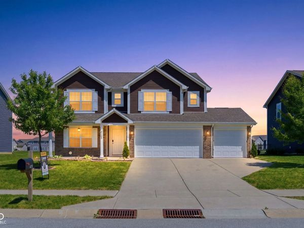 6159 N Caraway Drive , McCordsville, IN 46055