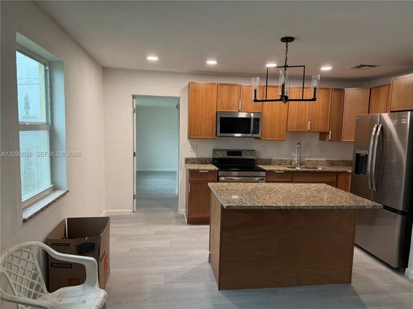 840 W 4th St , Unit -, Riviera Beach, FL 33404