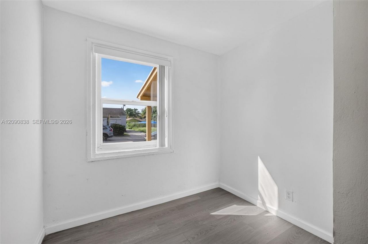 840 W 4th St , Unit -, Riviera Beach, FL 33404 Photo
