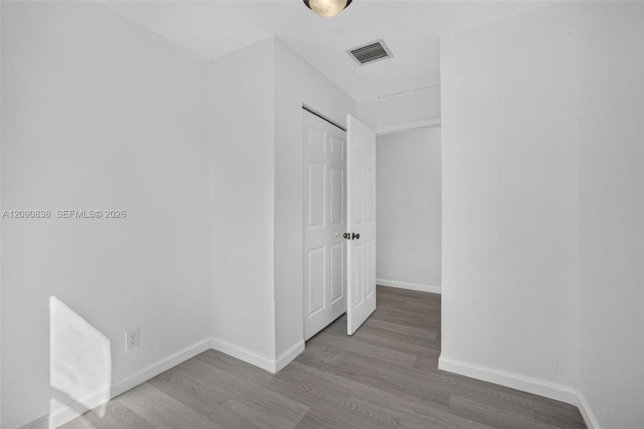 840 W 4th St , Unit -, Riviera Beach, FL 33404 Photo