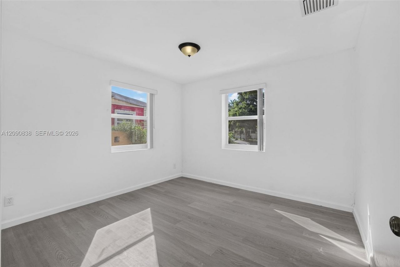 840 W 4th St , Unit -, Riviera Beach, FL 33404 Photo