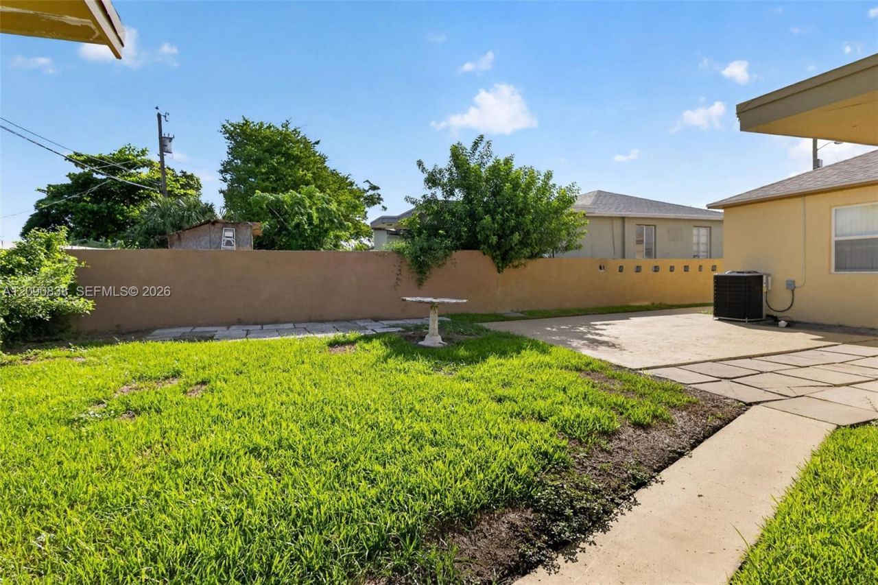 840 W 4th St , Unit -, Riviera Beach, FL 33404 Photo