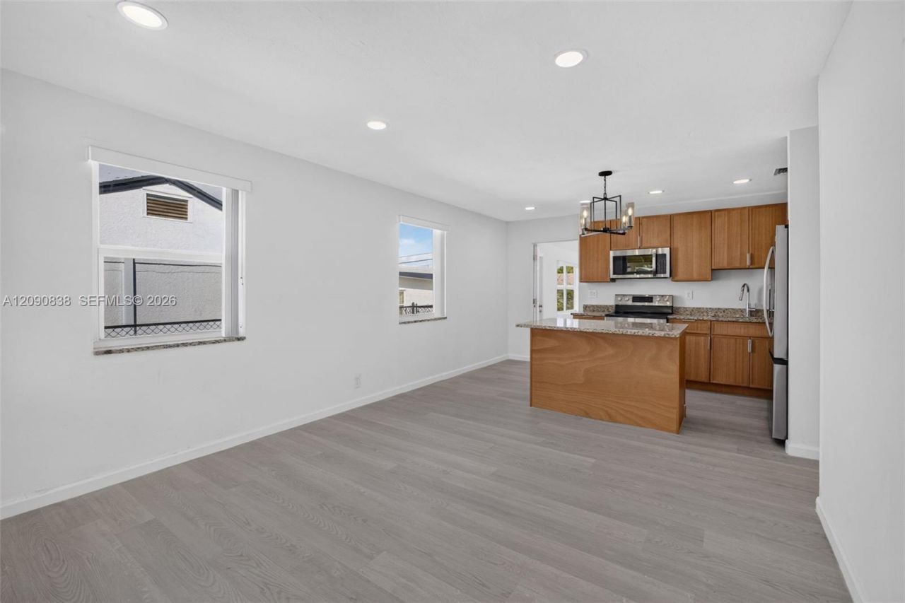 840 W 4th St , Unit -, Riviera Beach, FL 33404 Photo
