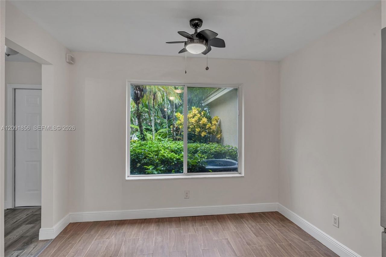 1724 SW 110th Ter, Davie, FL 33324 Photo