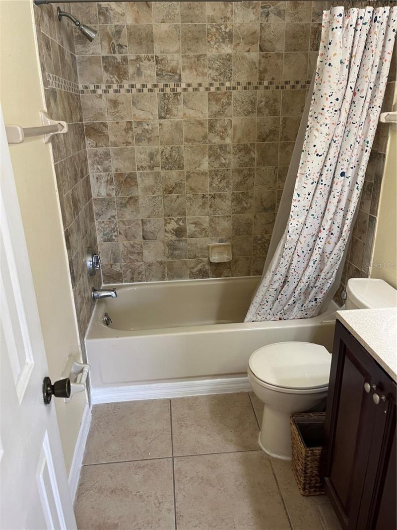 1733 Shady Ridge Court, Unit 233, Orlando, FL 32807 Photo