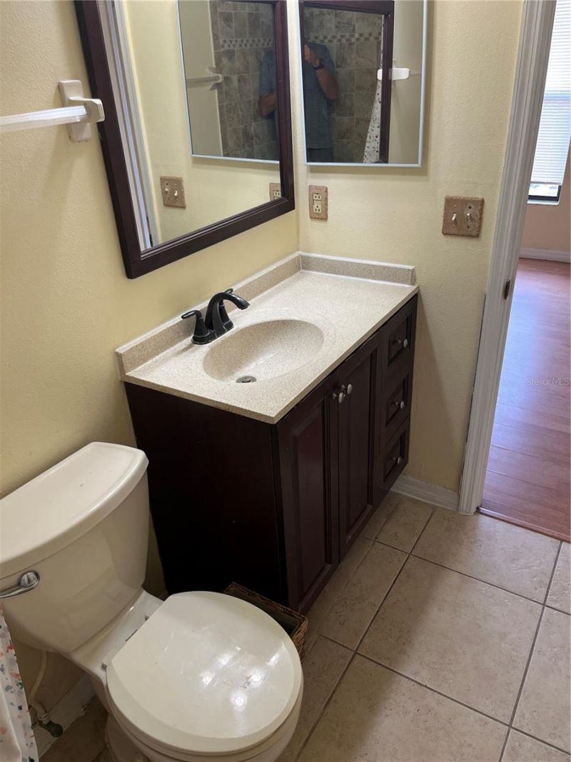 1733 Shady Ridge Court, Unit 233, Orlando, FL 32807 Photo