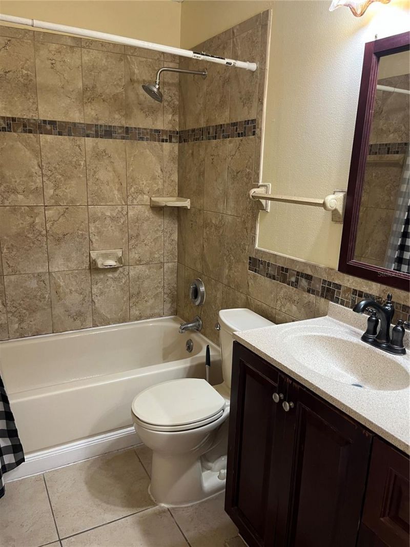 1733 Shady Ridge Court, Unit 233, Orlando, FL 32807 Photo