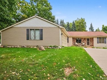 107 Michelle Drive, Romeo Village, Mi 48065