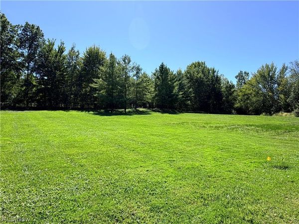 7 Tami Court , Cortland, OH 44410