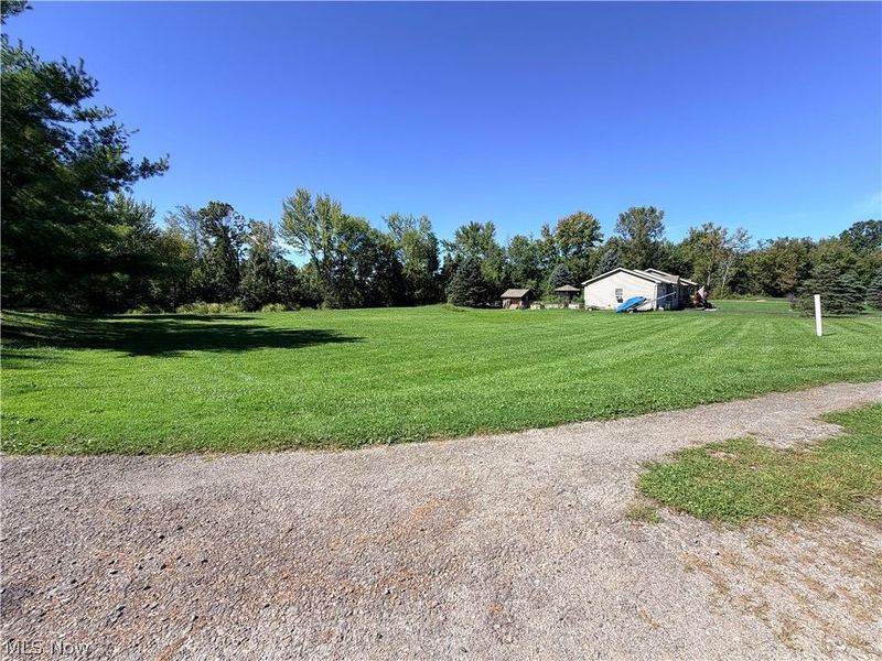 7 Tami Court, Cortland, OH 44410 Photo 15