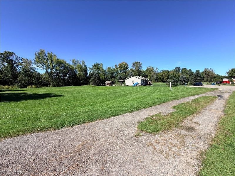 7 Tami Court, Cortland, OH 44410 Photo 16