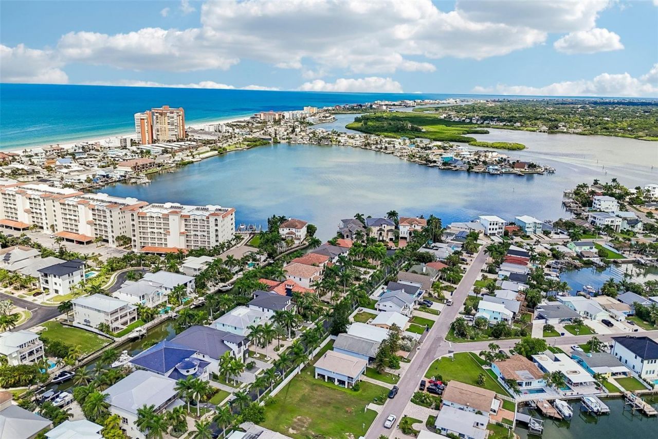 17610 1st Street E, Redington Shores, FL 33708 Photo