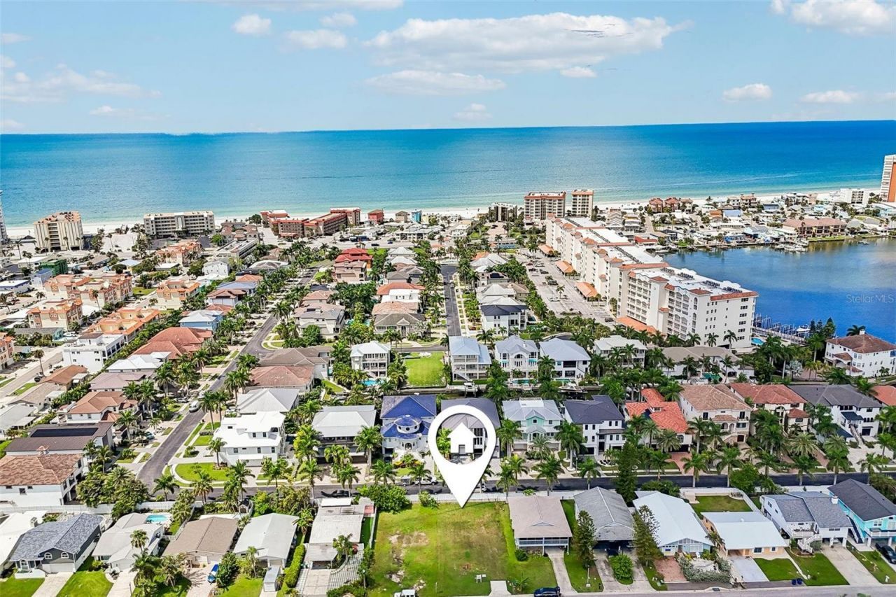 17610 1st Street E, Redington Shores, FL 33708 Photo