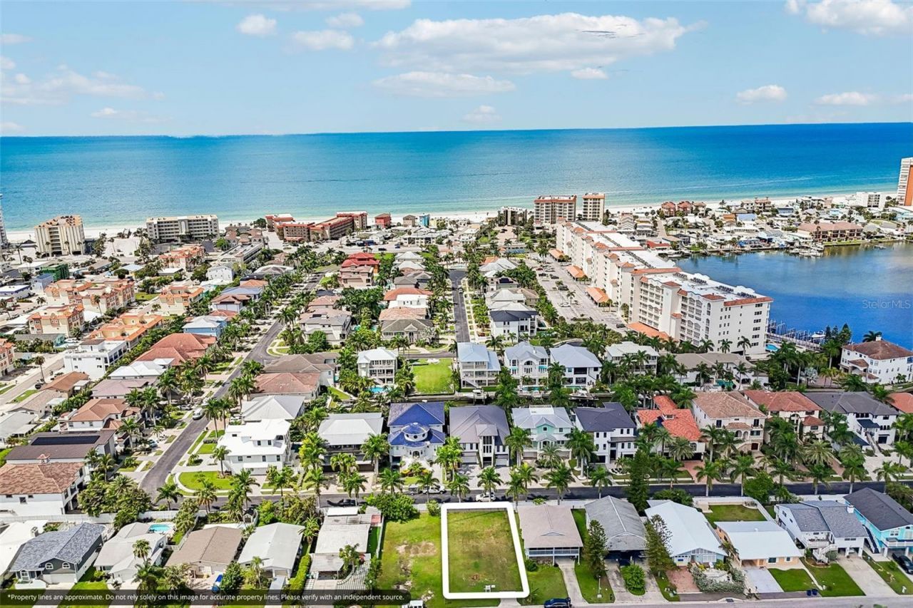 17610 1st Street E, Redington Shores, FL 33708 Photo