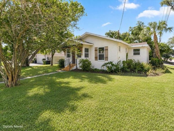 820 W WOODLAWN AVENUE, TAMPA, FL 33603