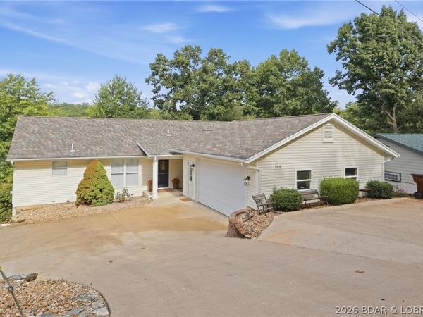 209 Hickory Grove Drive, Linn Creek, MO 65052