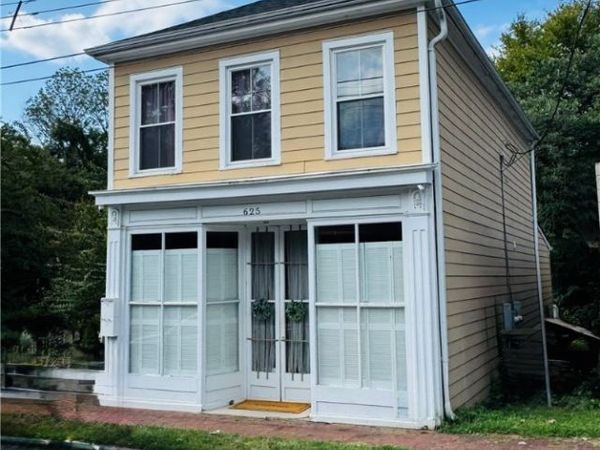 625 Grove Avenue, Petersburg, VA 23803