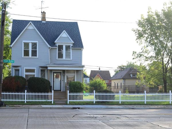 5738 Van Dyke Street , Detroit, Mi 48213