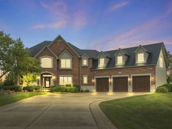 5085 Half Round Road , Oswego, IL 60543