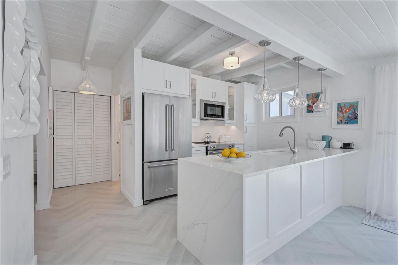 643 Calle Del Otono, Sarasota, FL 34242 Photo
