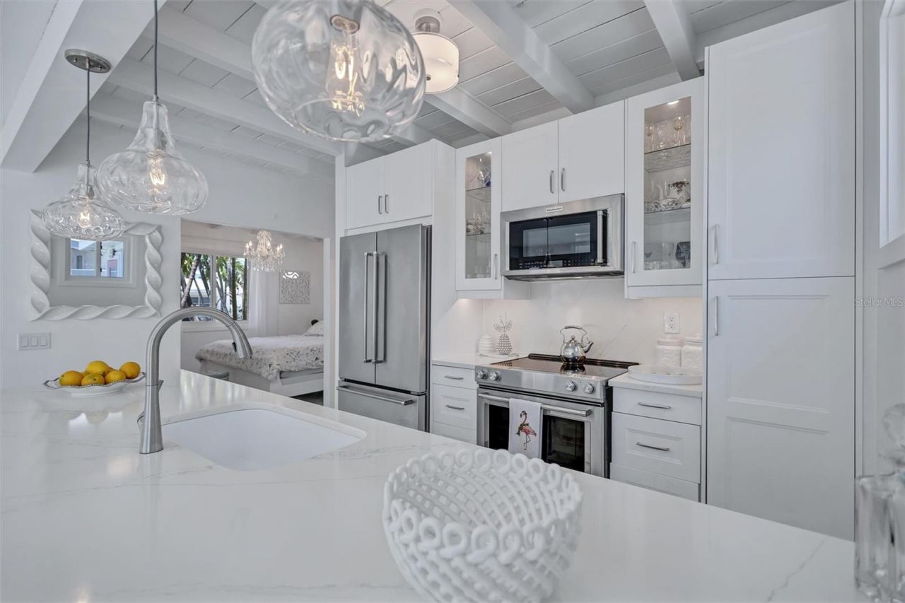 643 Calle Del Otono, Sarasota, FL 34242 Photo