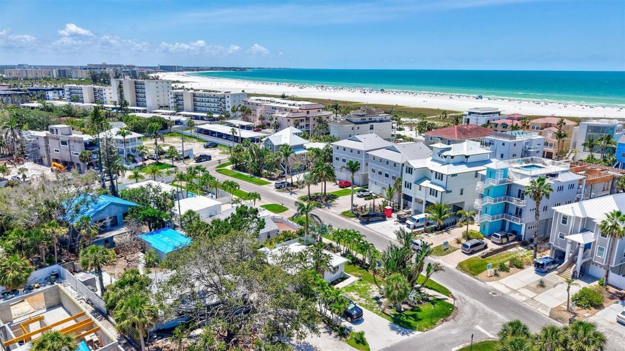 643 Calle Del Otono, Sarasota, FL 34242 Photo