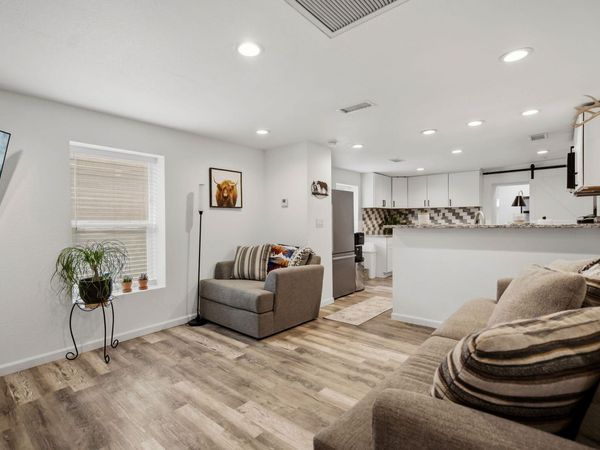 400 W Calle Del Banco, Unit # A, Bernalillo, NM 87004